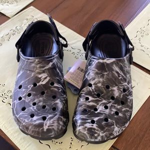 Mens brand new crocs with tags